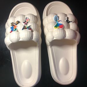 White Soft Women's Bubble Pillow Slides